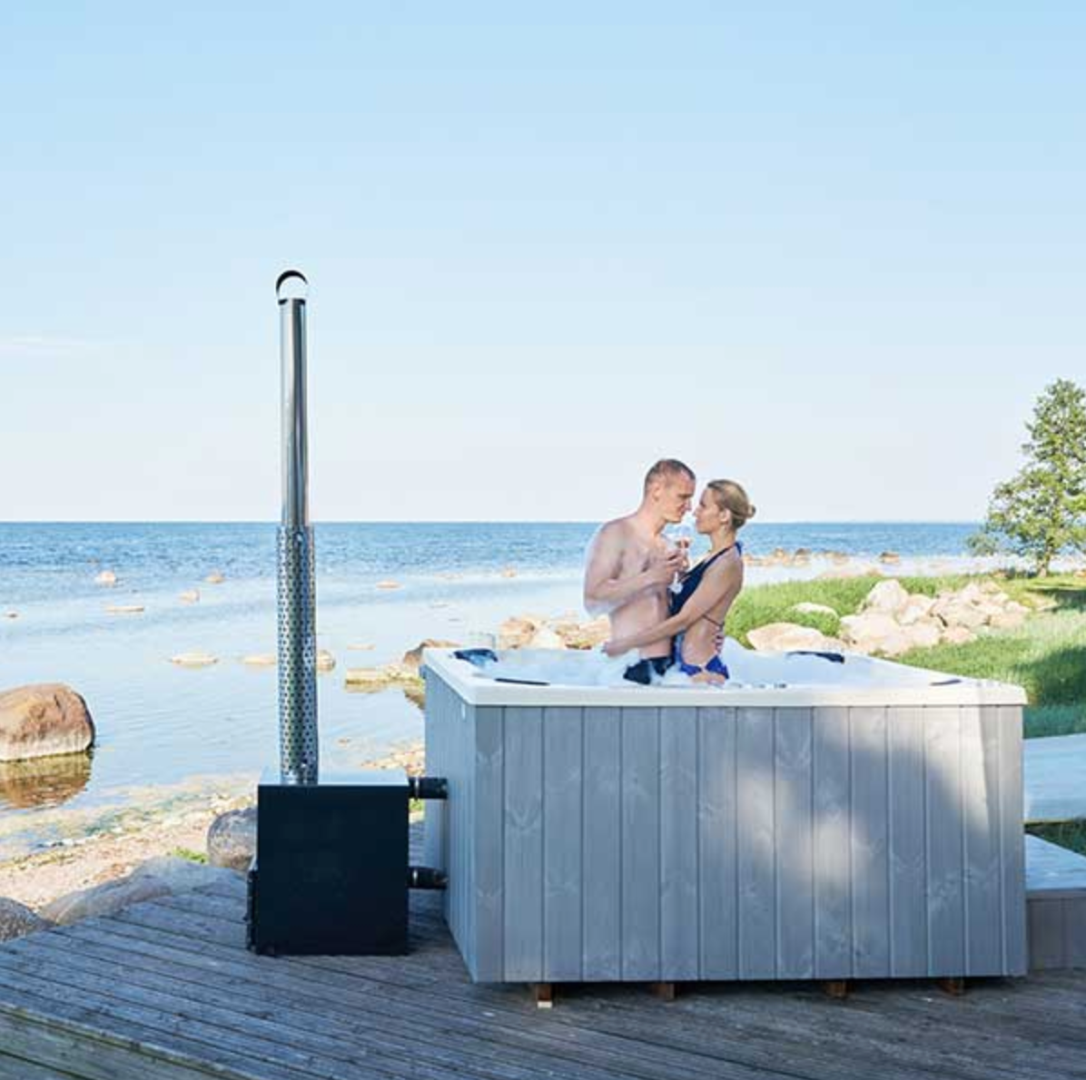 For 8 persons Wood-fired Hot Tub “Quattro” from Fiberglass