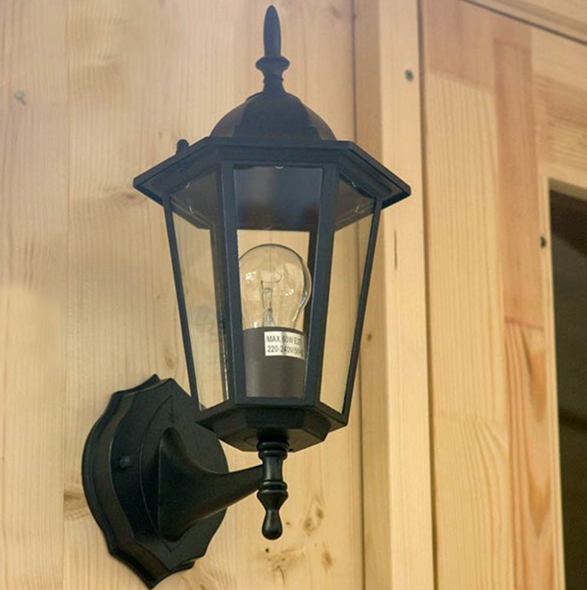 Outdoor lamp