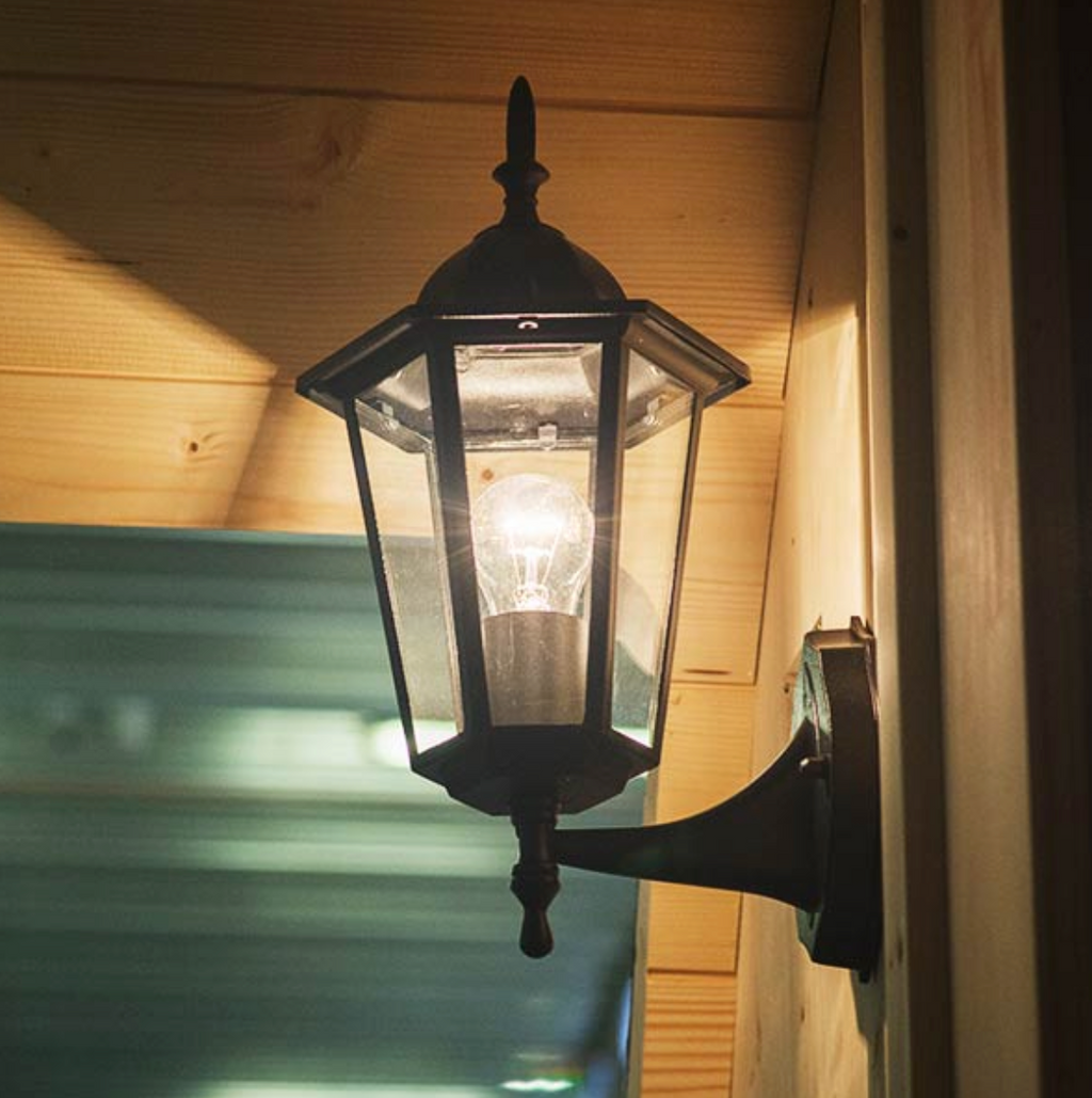 Outdoor lamp