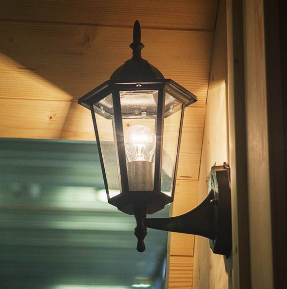 Outdoor lamp